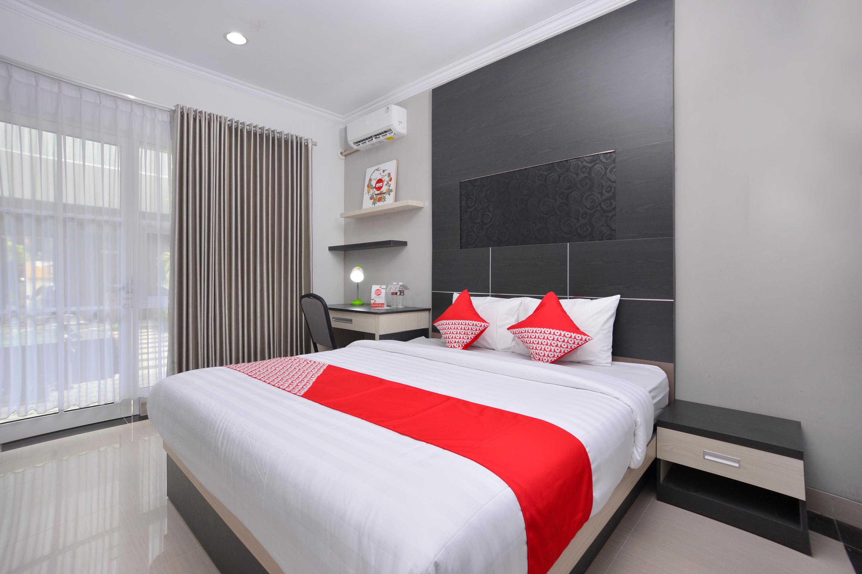 Oyo 583 Puri Gejayan Asri Syariah Hotel Kejayan Exterior foto