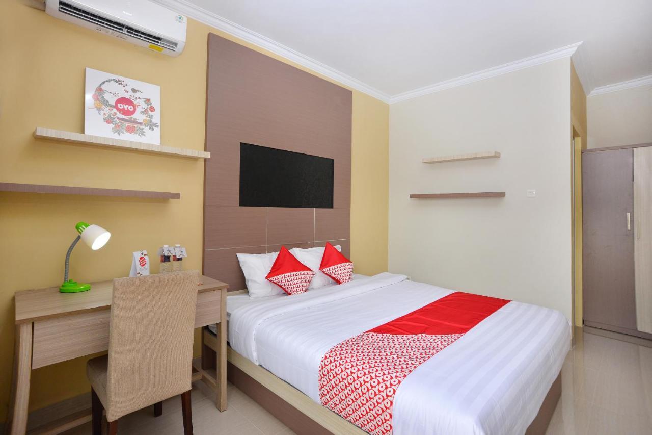 Oyo 583 Puri Gejayan Asri Syariah Hotel Kejayan Exterior foto